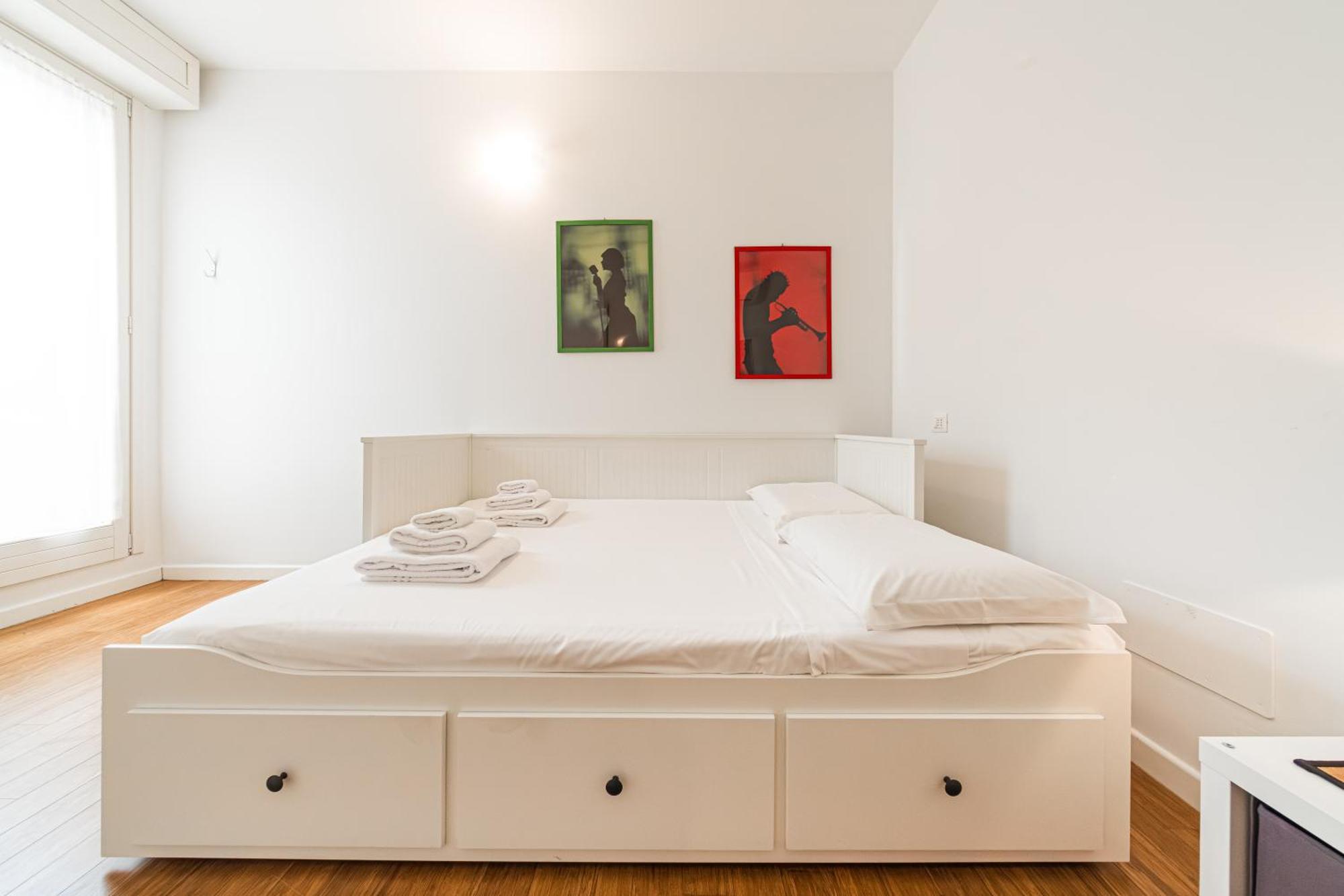 Nettuno Apartment - Private Garden In Bologna Center Exteriör bild