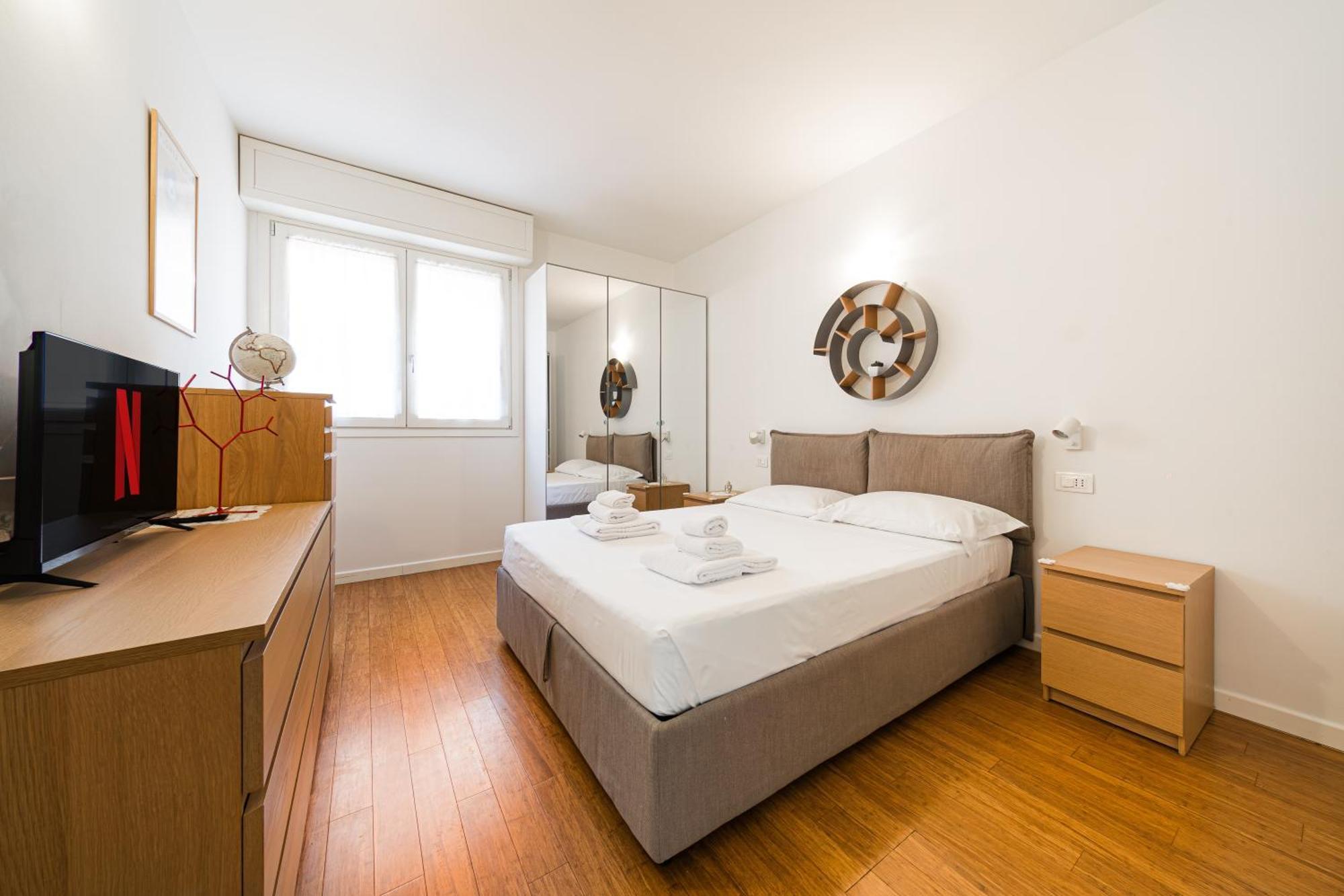 Nettuno Apartment - Private Garden In Bologna Center Exteriör bild