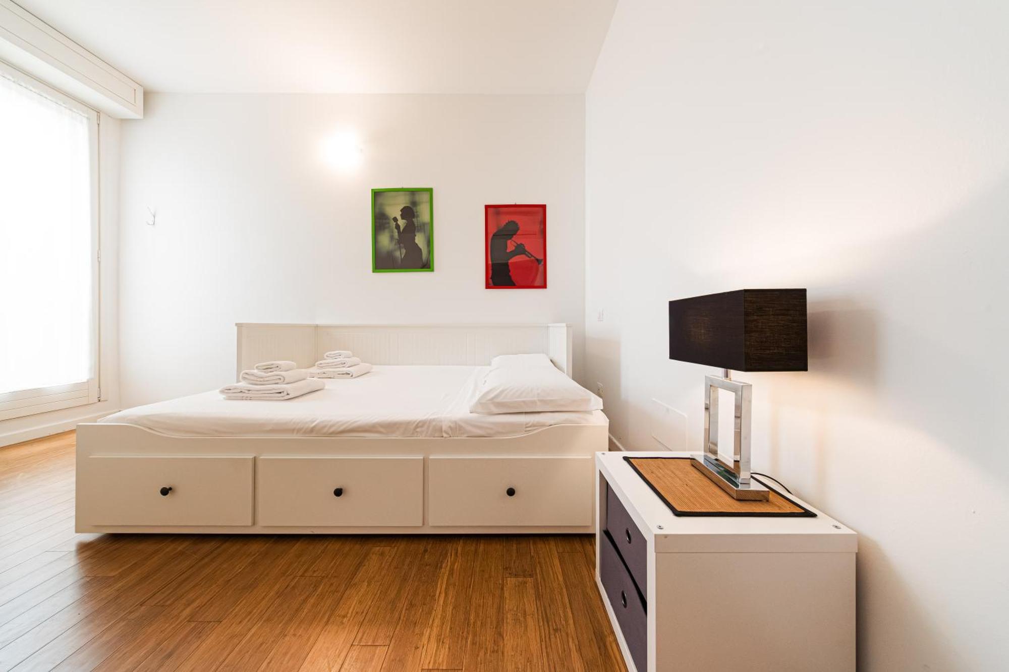 Nettuno Apartment - Private Garden In Bologna Center Exteriör bild